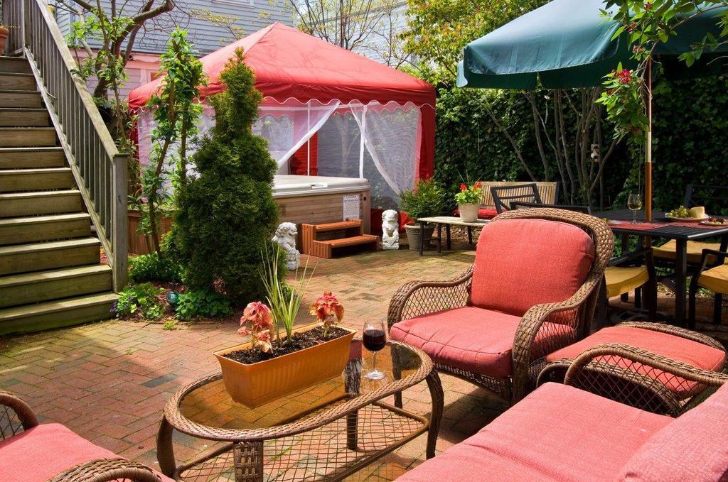 Queen Vic Guest House (Adults Only) Provincetown Eksteriør bilde